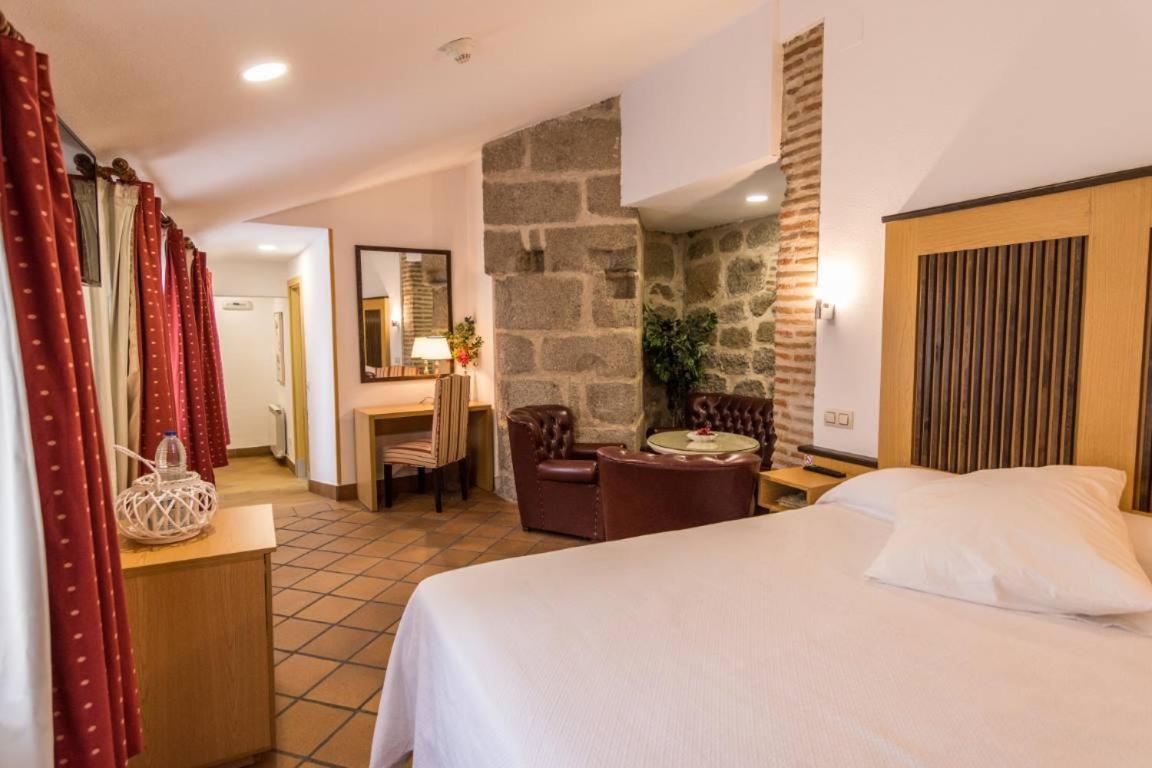 Antika Snoga Hotel Ávila Buitenkant foto