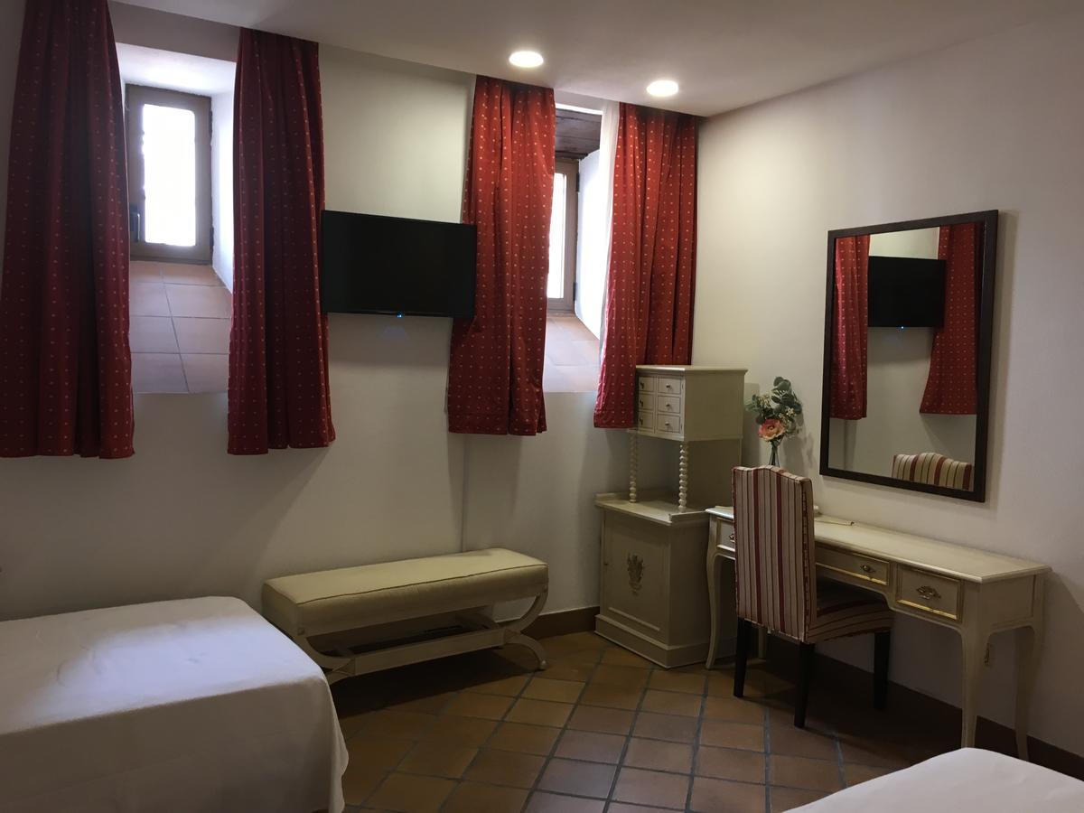 Antika Snoga Hotel Ávila Buitenkant foto