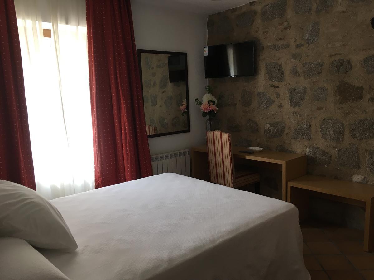 Antika Snoga Hotel Ávila Buitenkant foto