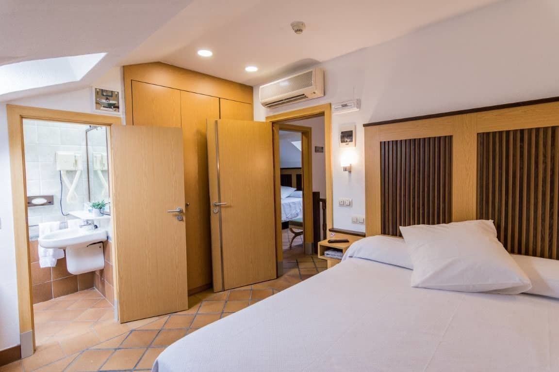 Antika Snoga Hotel Ávila Buitenkant foto